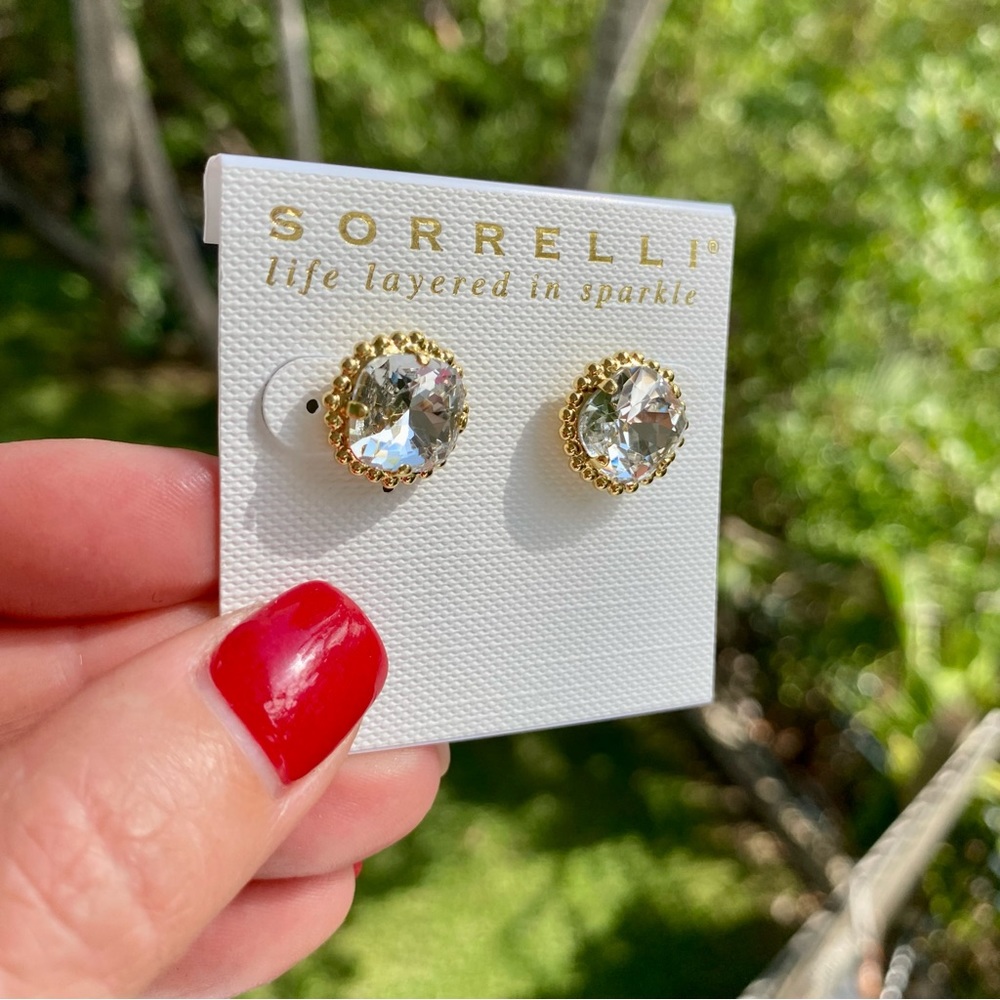 Sorrelli Cushion-Cut Solitaire Stud Earring in Crystal and Gold NWT - Picture 10 of 16